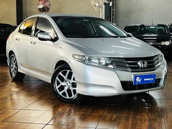HONDA CITY 1.5 EX 16V FLEX 4P MANUAL HONDA CITY 1.5 EX 16V FLEX 4P MANUAL
